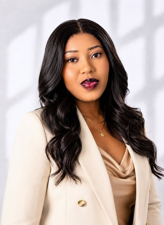 Bunmi Alofoje — Founder, BomesDigitals